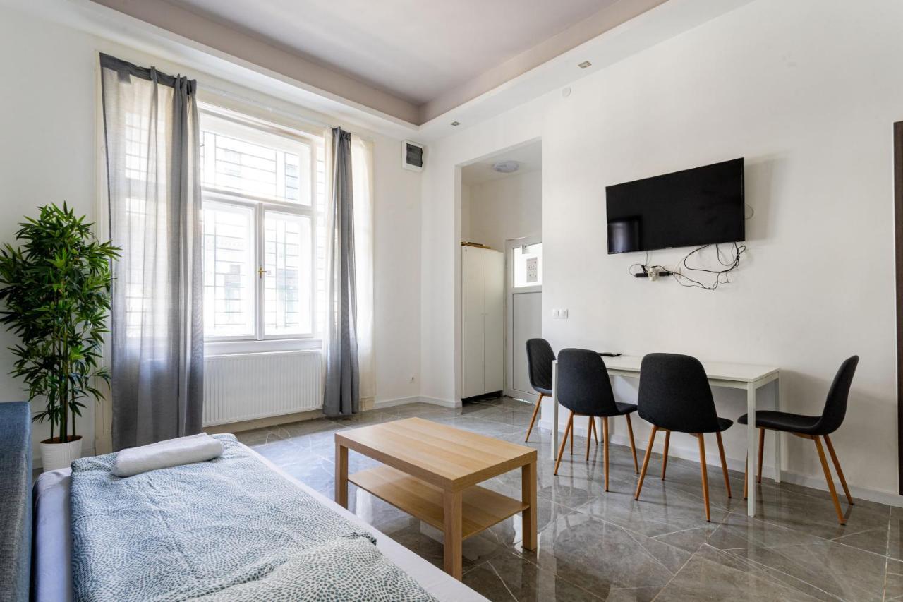 Modernized Condo At Kiraly 51 布达佩斯 外观 照片