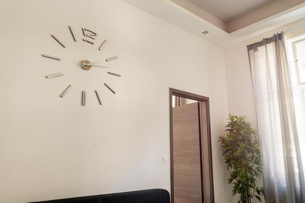 Modernized Condo At Kiraly 51 布达佩斯 外观 照片